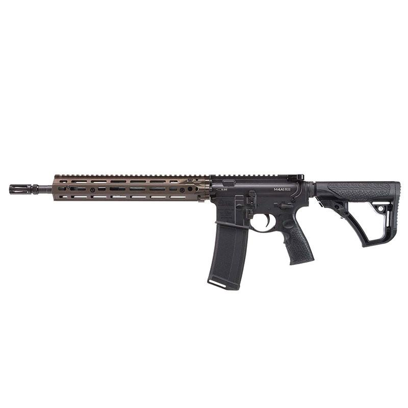 Daniel Defense M4A1 RIII FDE karabély