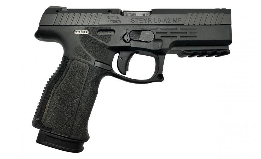 Teszt fegyver Steyr Pistol L9-A2 MF 9X19 trapezoid sight