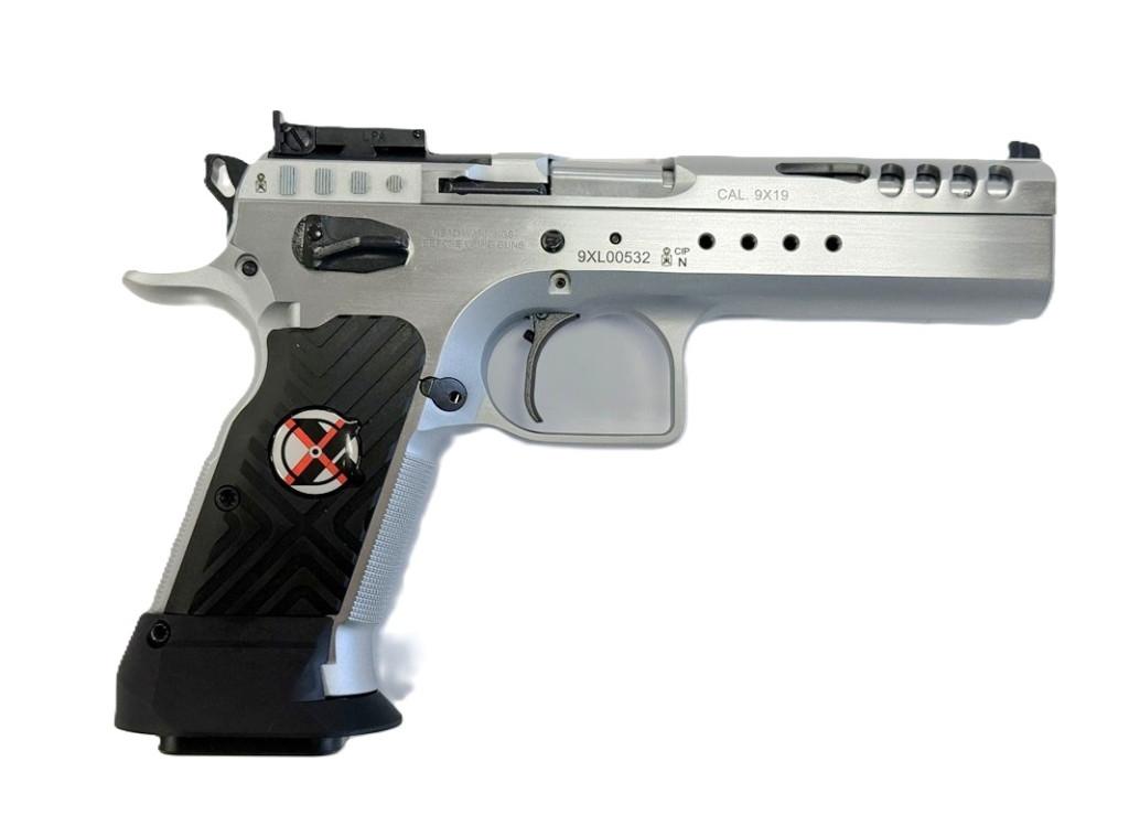 Tanfoglio Limited Custom Xtreme Large Frame 9X19 kék kiegészítőkkel OR Chrome