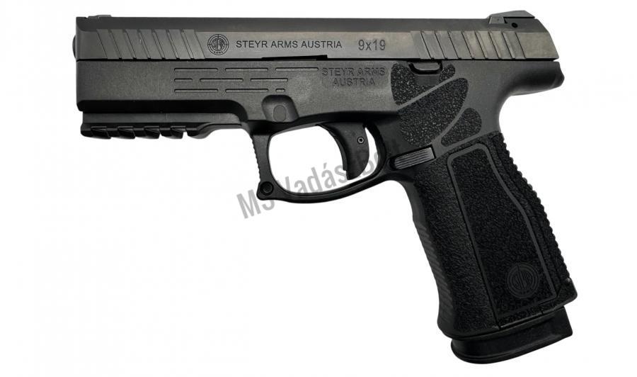 Steyr L9-A2 MF 9x19 trapezoid irányzékkal